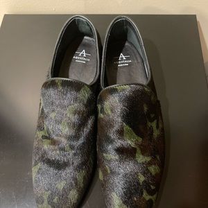 Aquatalia ladies hair calf loafers size 8.5 M sold out!